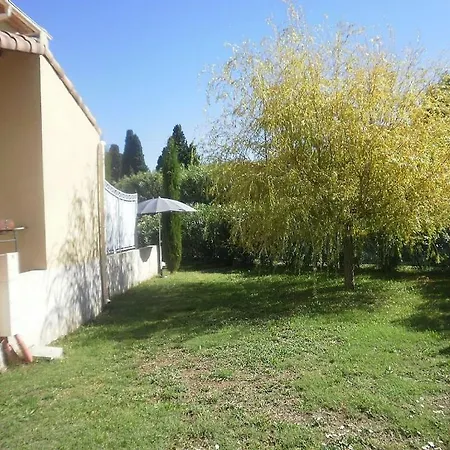 Holiday home Confort, A 5mn De St Remy De Provence Saint-Etienne-du-Gres